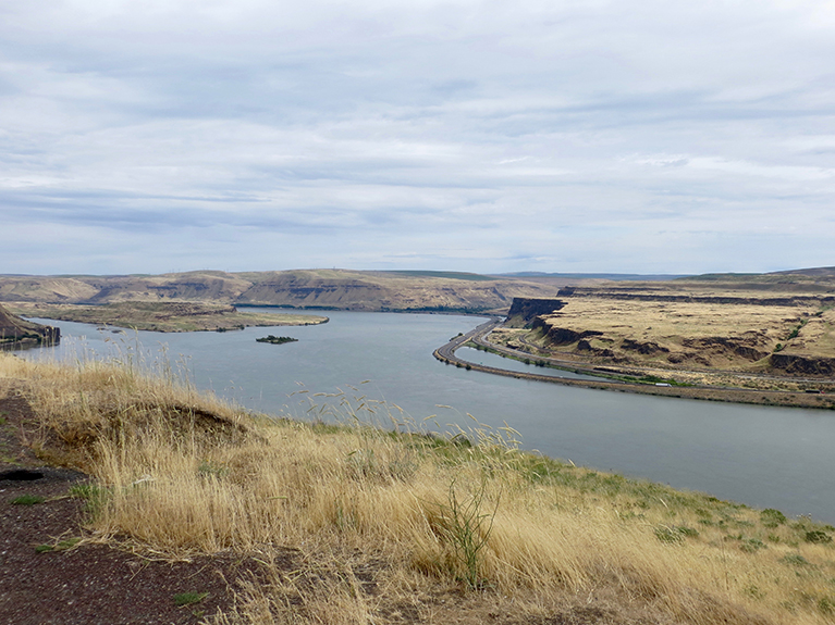 Columbia River 046